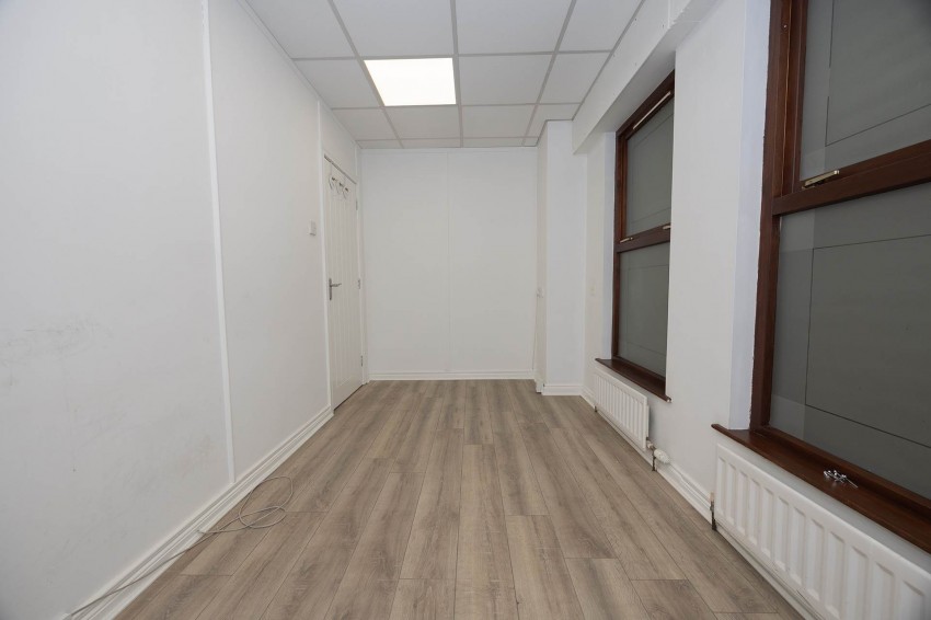 Images for 53A Church Place, Lurgan