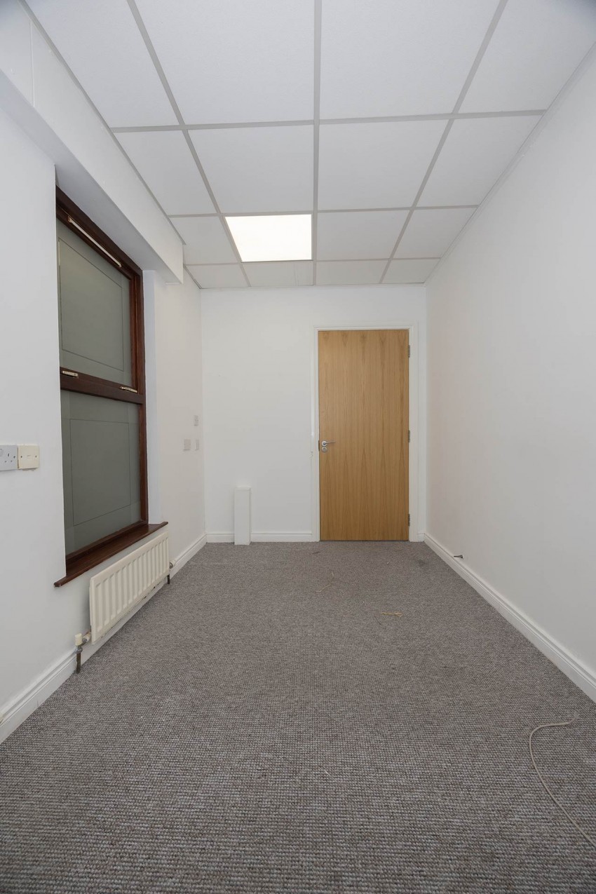 Images for 53A Church Place, Lurgan