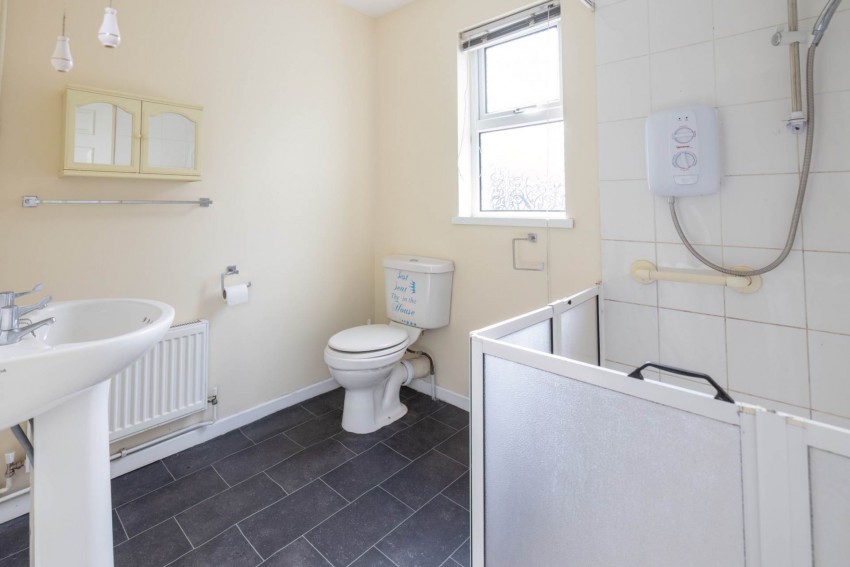 Images for 161 Union Street, Lurgan