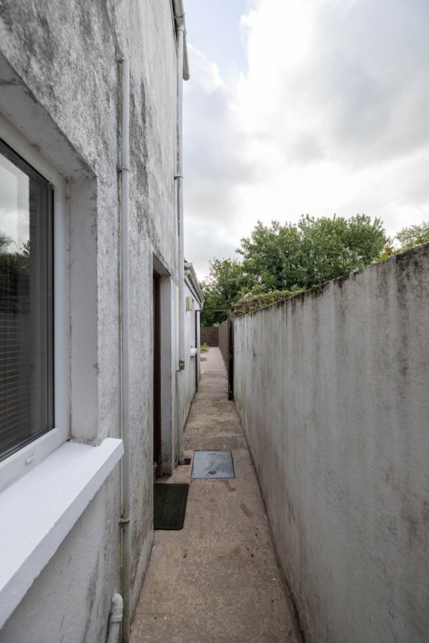 Images for 161 Union Street, Lurgan