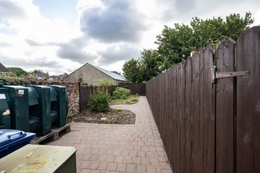 Images for 161 Union Street, Lurgan