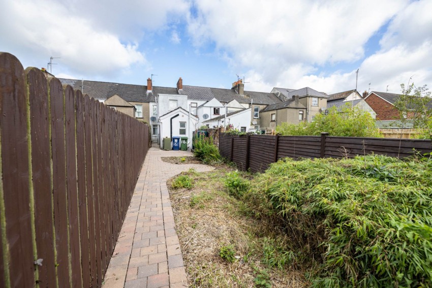 Images for 161 Union Street, Lurgan