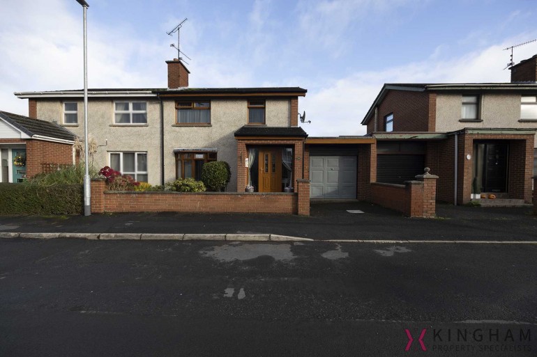 16 Westwood, Craigavon