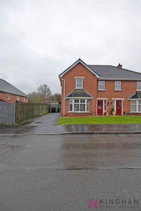 View Full Details for 28 Woodville Gate, Lurgan