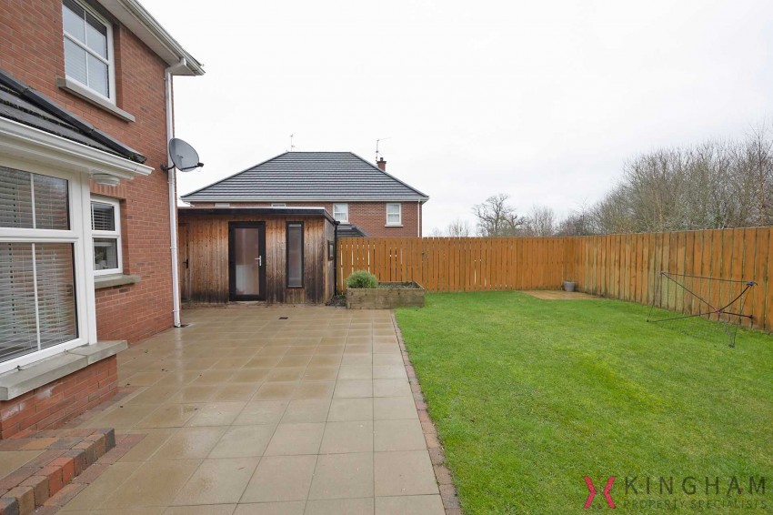 Images for 28 Woodville Gate, Lurgan