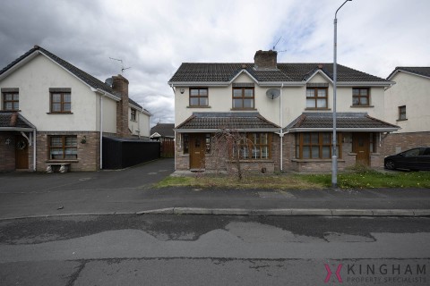 View Full Details for 6 Carrigart Crescent, Craigavon