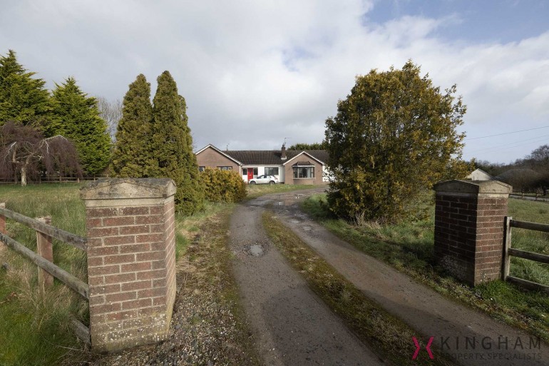 65 Derrytrasna Road, Craigavon