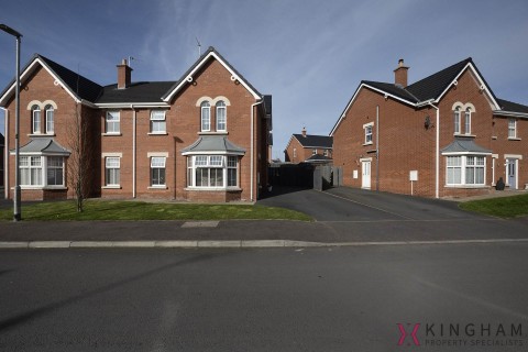 View Full Details for 52 Deerings Grove, Craigavon