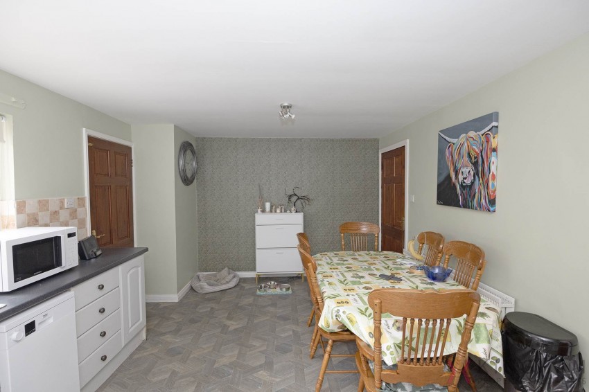 Images for 3 Maple Court, Lurgan