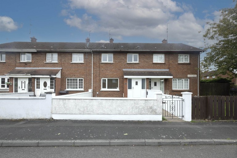 Deans Walk, Lurrgan