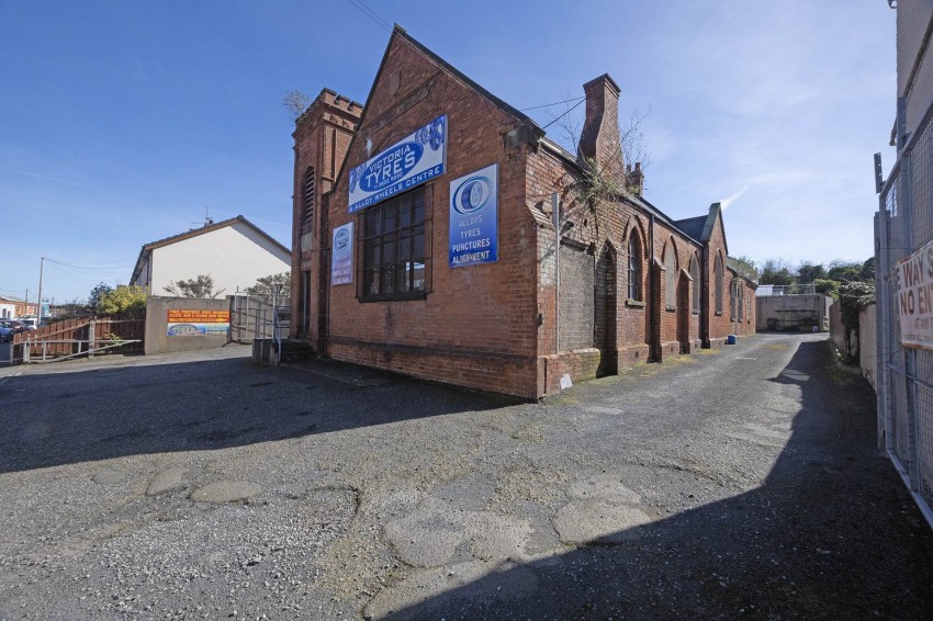 Images for 133 Victoria Street, Lurgan