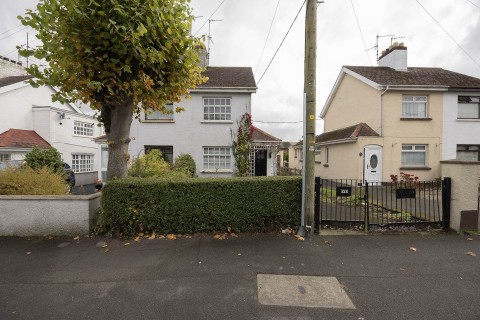 View Full Details for 138 Lake Street, Lurgan