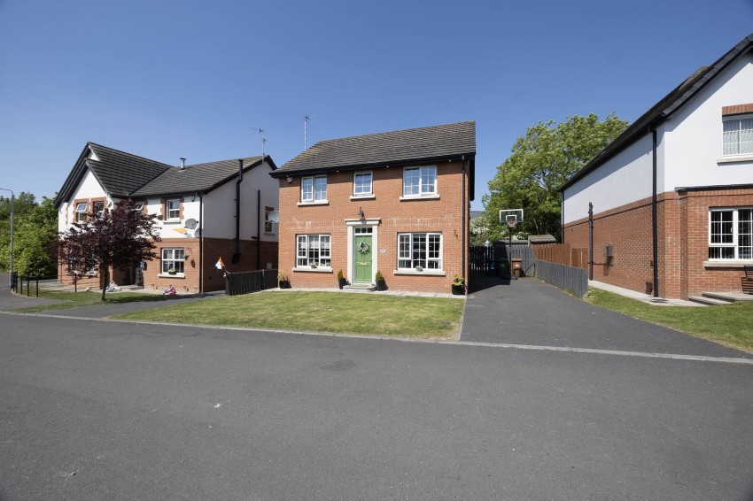 Images for 385 Belvedere Manor, Lurgan