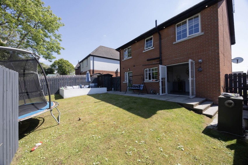 Images for 385 Belvedere Manor, Lurgan
