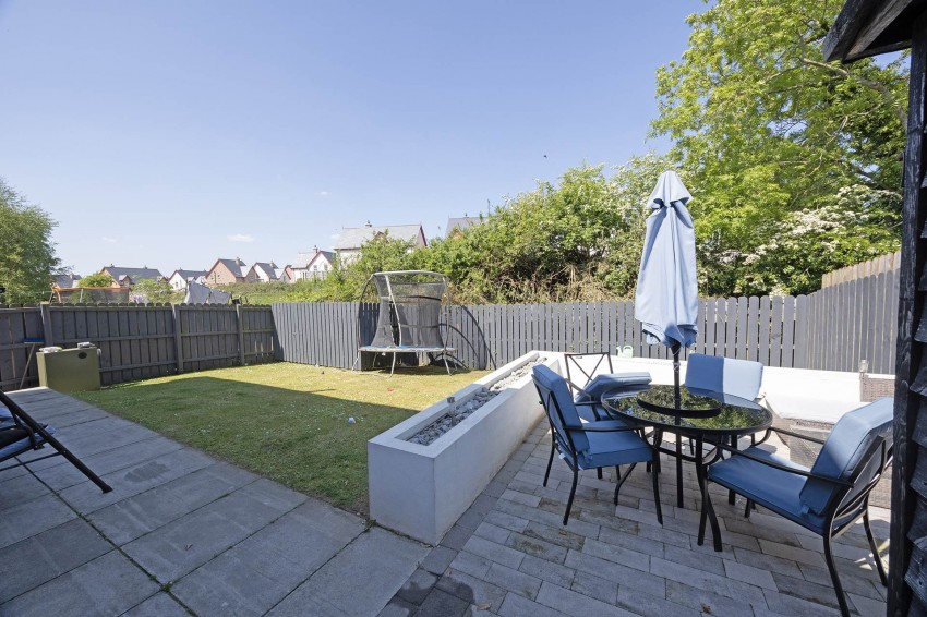 Images for 385 Belvedere Manor, Lurgan