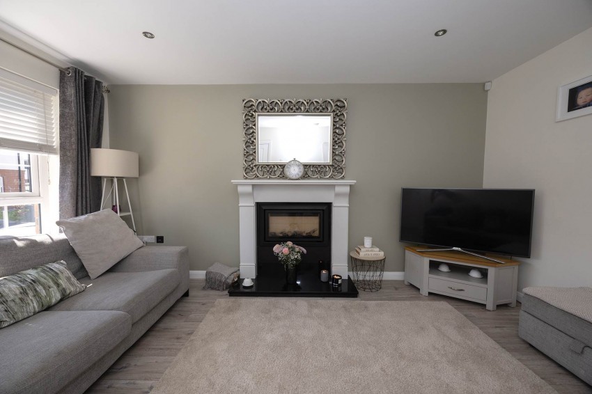 Images for 385 Belvedere Manor, Lurgan