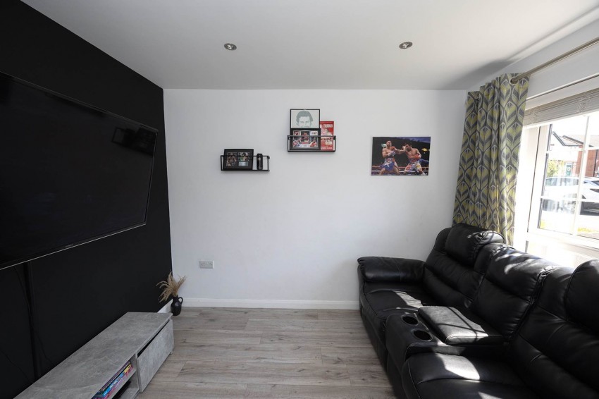Images for 385 Belvedere Manor, Lurgan