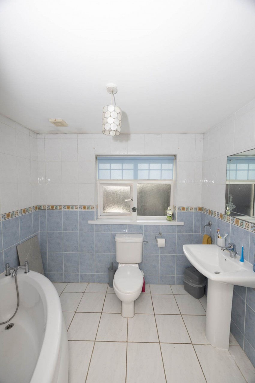 Images for 2 Headington Drive, Lurgan