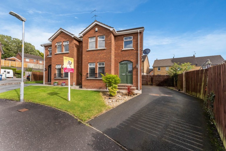 34 Silverwood Leaves, Craigavon