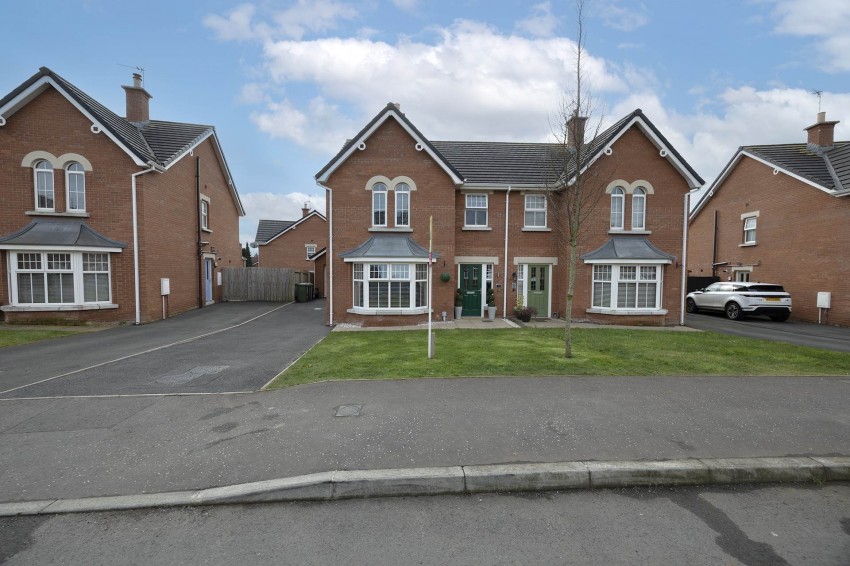 Images for Deerings Grove, Lurgan