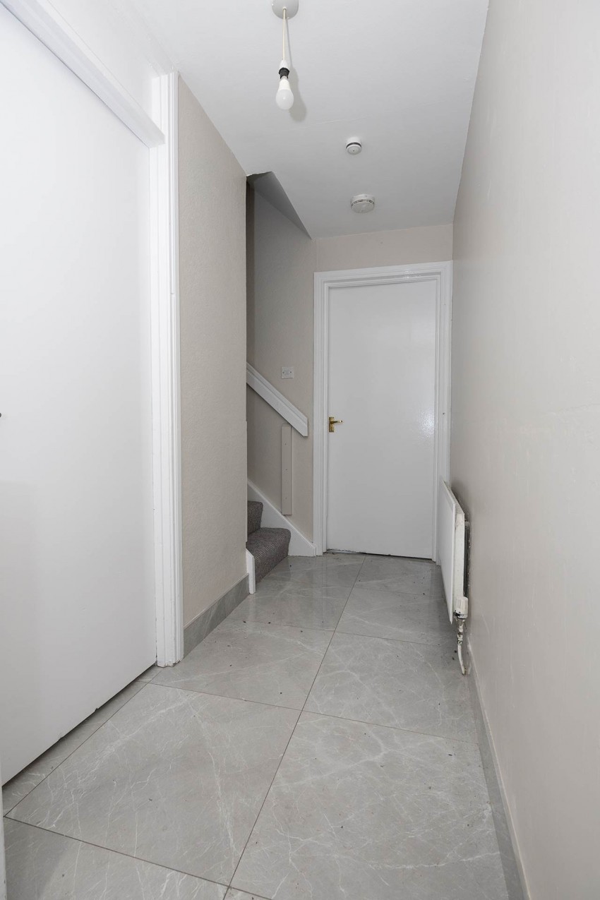 Images for 14 Lake Street, Lurgan