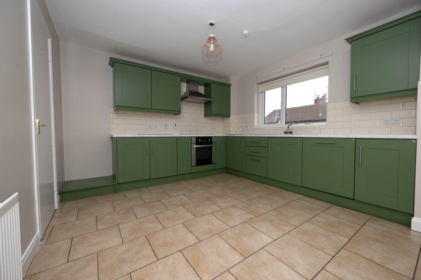 Images for 14 Lake Street, Lurgan