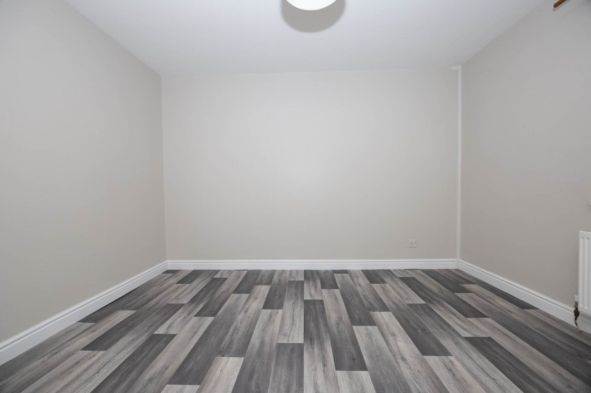 Images for 14 Lake Street, Lurgan