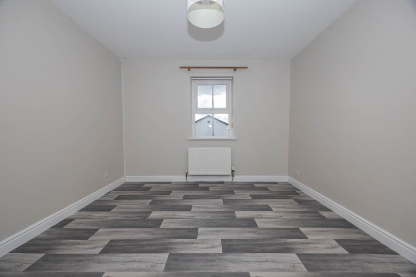 Images for 14 Lake Street, Lurgan