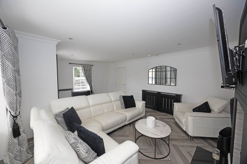 Images for 346 Belvedere Manor, Lurgan