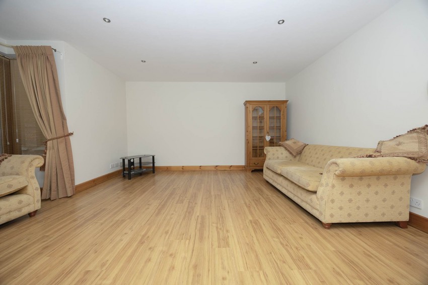 Images for 5 Woodville Mews, Lurgan