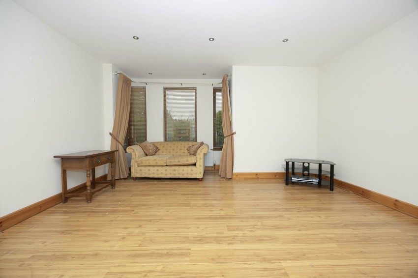 Images for 5 Woodville Mews, Lurgan