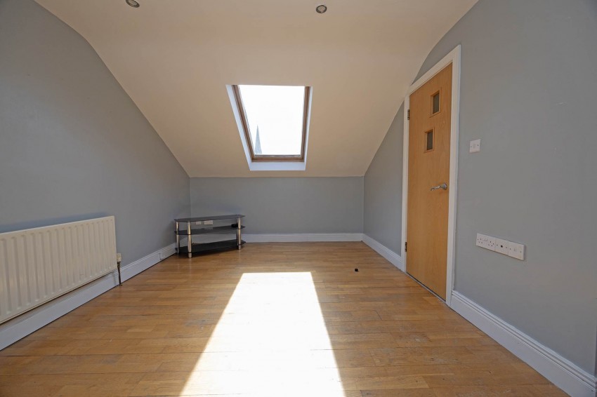 Images for 37-39 North Street, Lurgan