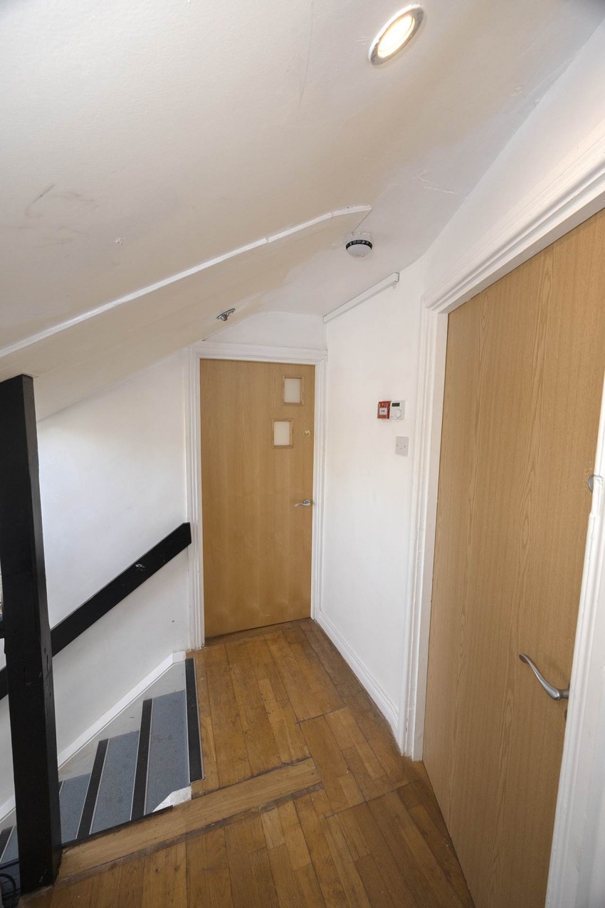Images for 37-39 North Street, Lurgan