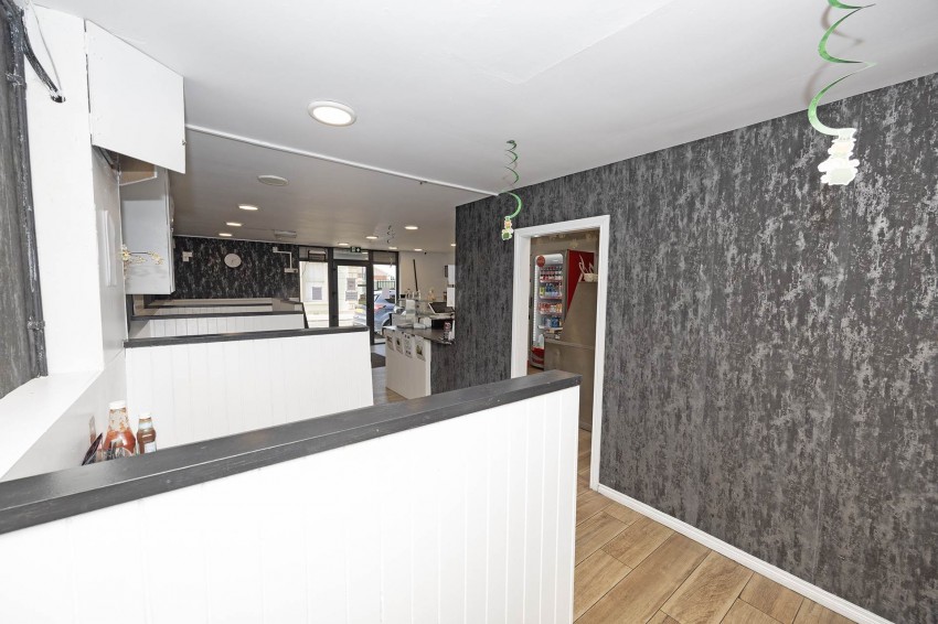 Images for 37-39 North Street, Lurgan