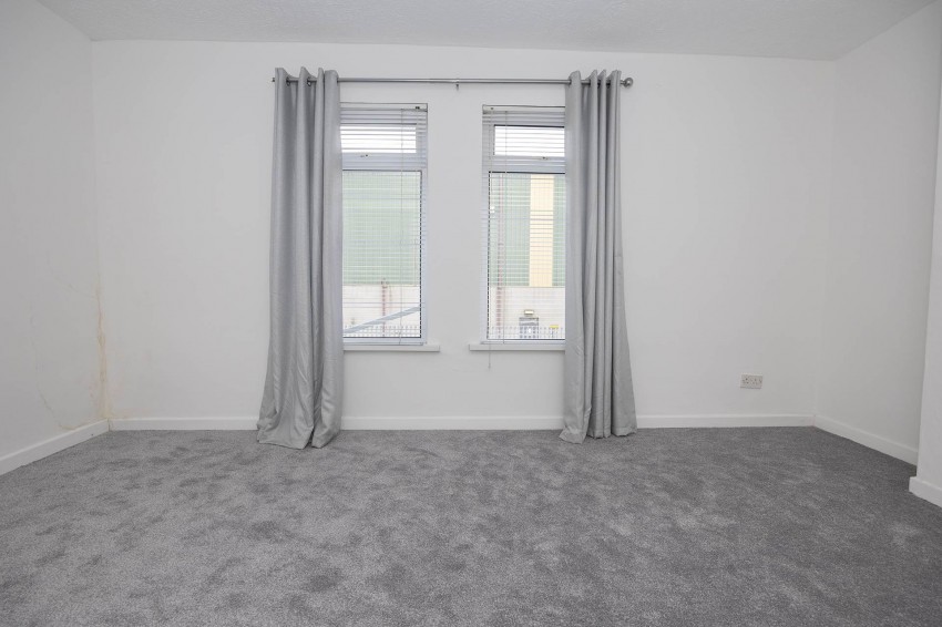 Images for 25 Brownlow Terrace, Lurgan