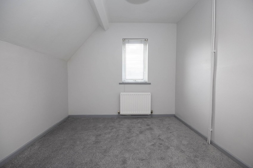 Images for 25 Brownlow Terrace, Lurgan