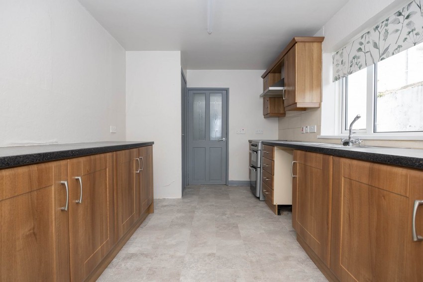 Images for 25 Brownlow Terrace, Lurgan