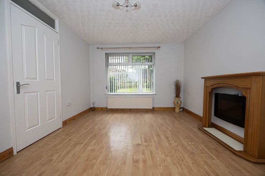 Images for 403 Garrymore, Craigavon