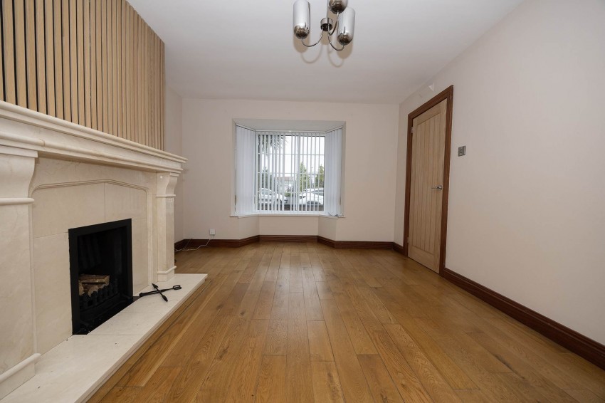 Images for 141 Hill Street, Lurgan