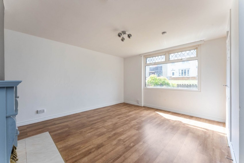 Images for 26 Richmount Gardens, Lurgan