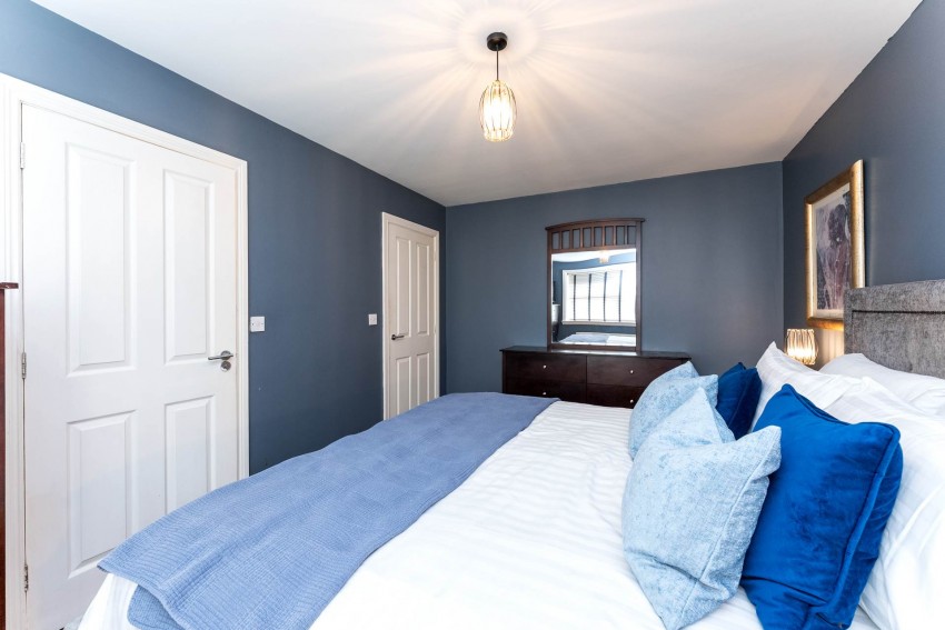 Images for 84 River Glade Manor, Lurgan