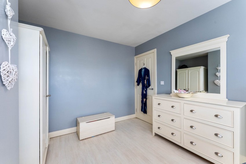 Images for 84 River Glade Manor, Lurgan