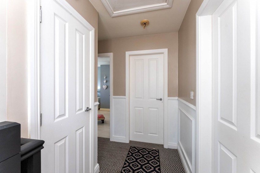Images for 84 River Glade Manor, Lurgan