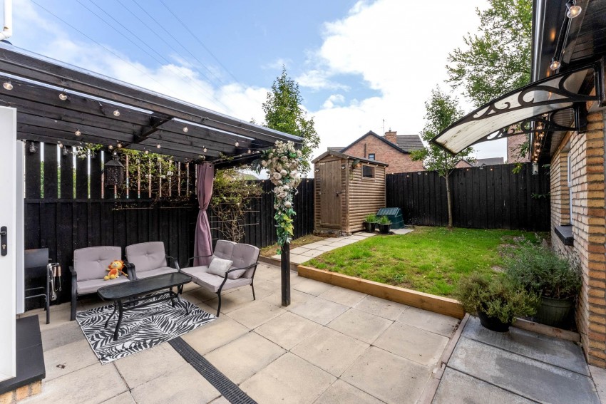 Images for 84 River Glade Manor, Lurgan