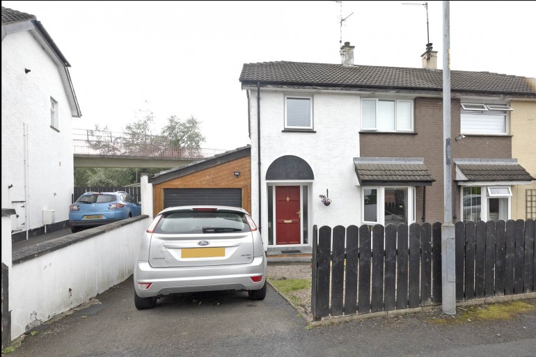 68 Lakeview Park, Craigavon