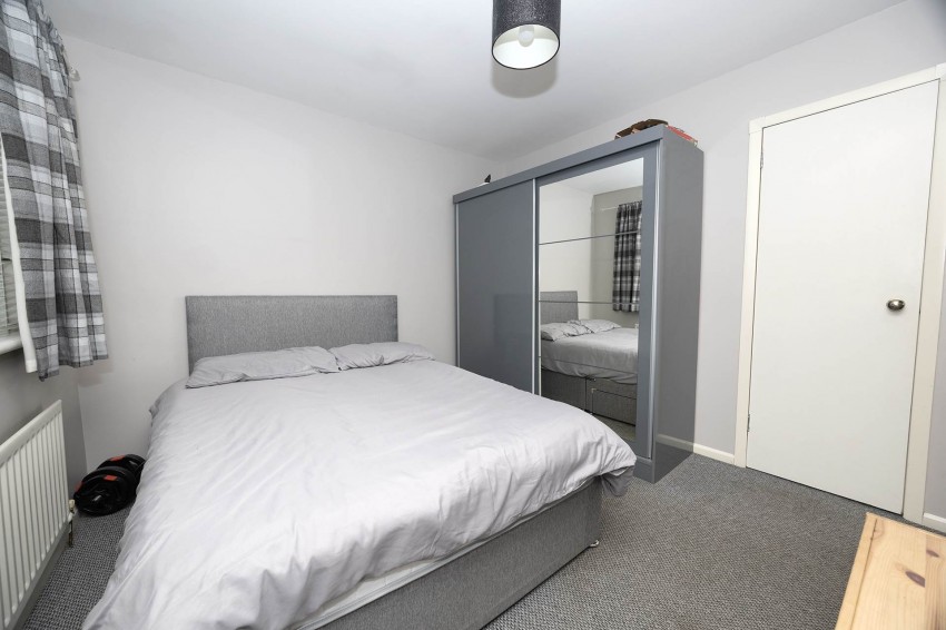 Images for 68 Lakeview Park, Craigavon