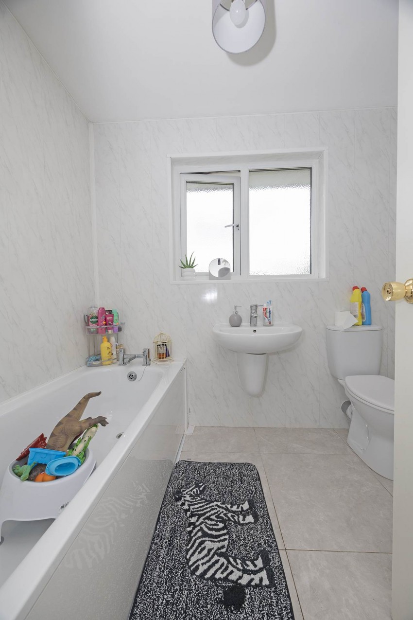 Images for 68 Lakeview Park, Craigavon