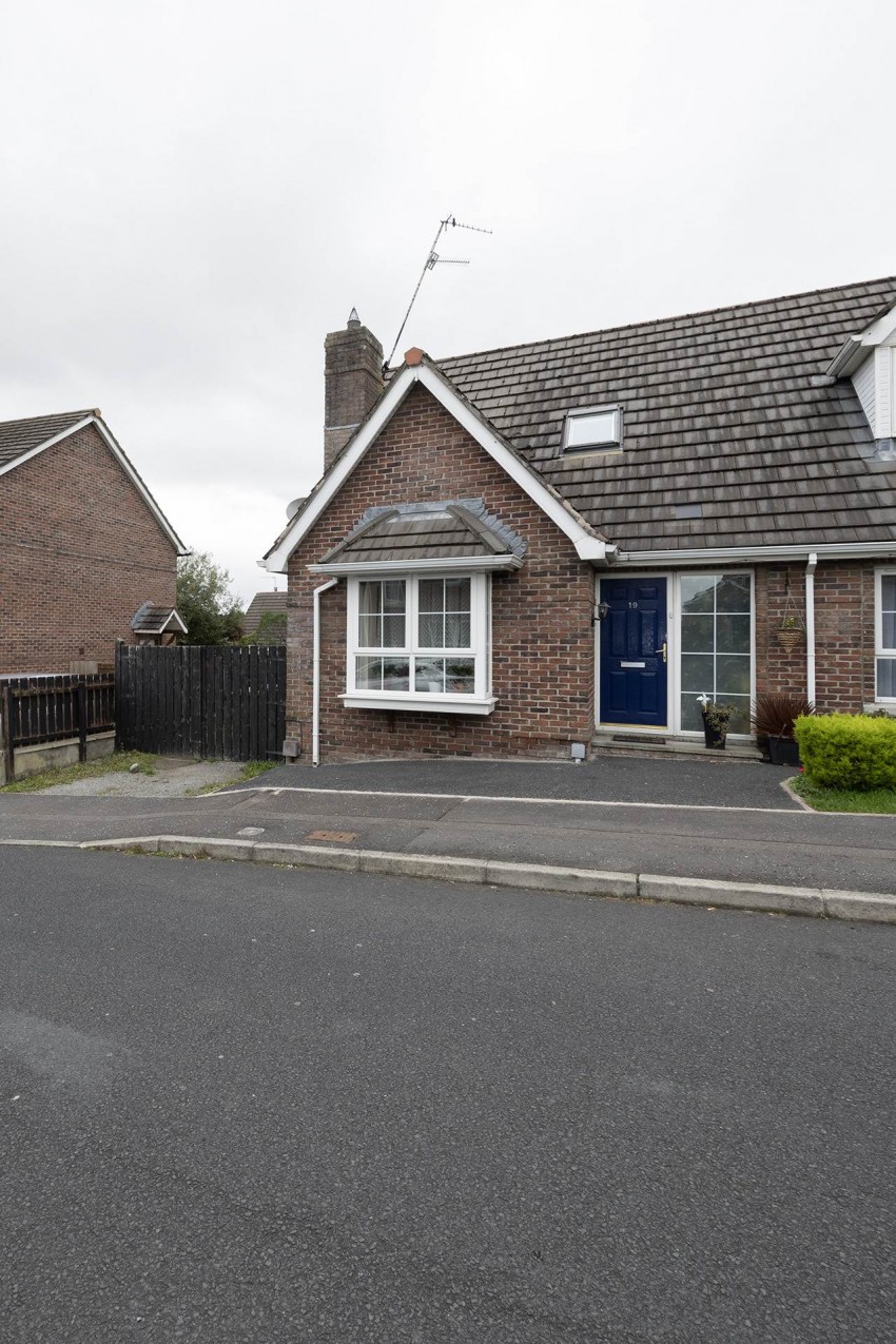 Images for 19 Hillcrest Manor, Craigavon