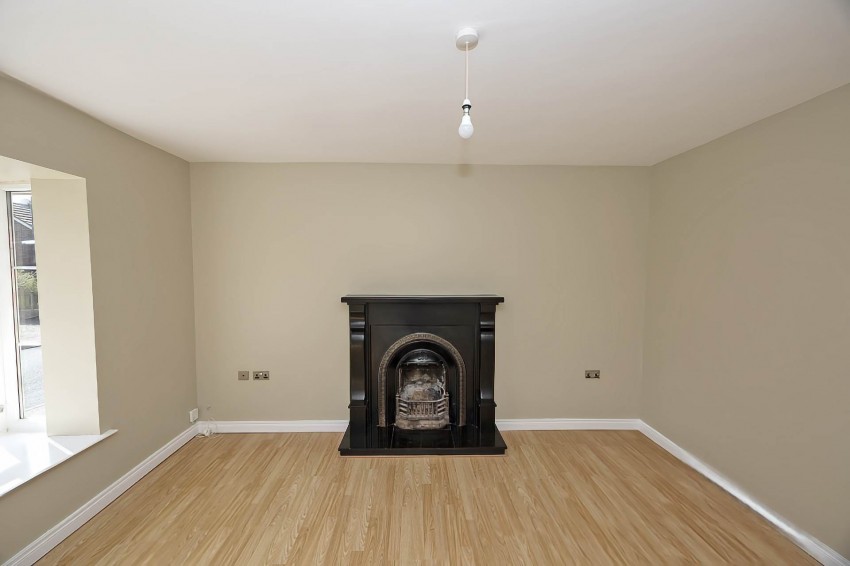 Images for 19 Hillcrest Manor, Craigavon