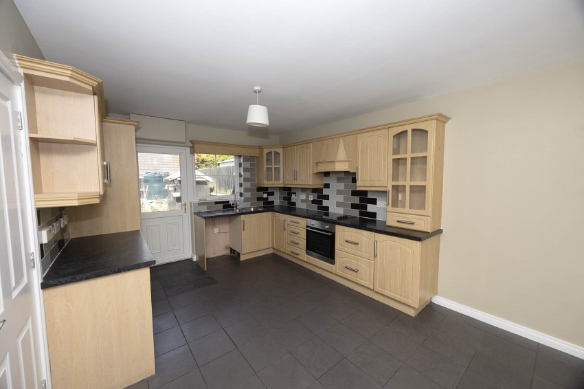 Images for 19 Hillcrest Manor, Craigavon